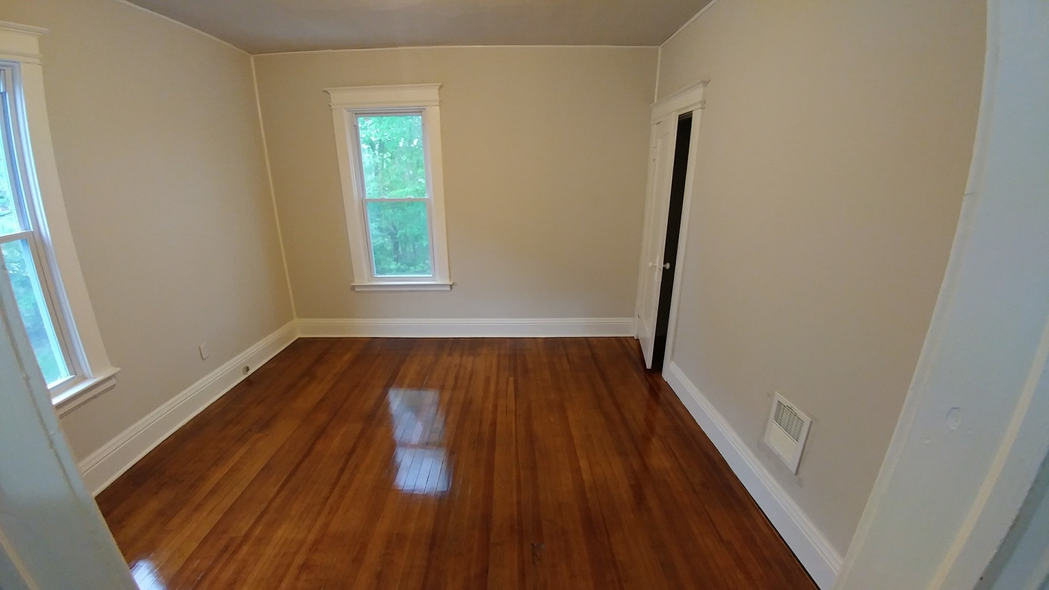 Building Photo - 112 Wall St