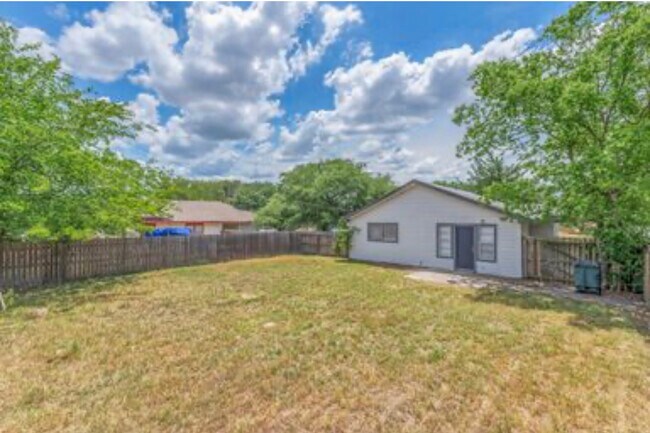 Building Photo - 3401 Timberline Ct