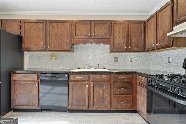 Building Photo - 1015 Plantation Way