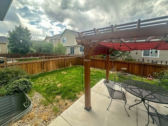 Building Photo - 4bd house in a heart of Dove Village!
