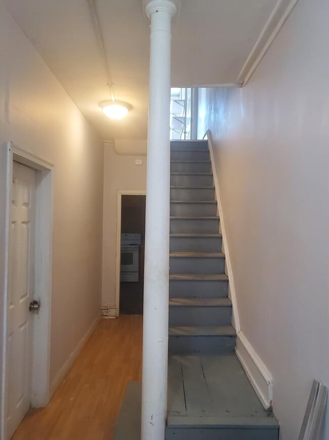 Building Photo - 2251 N Chadwick
