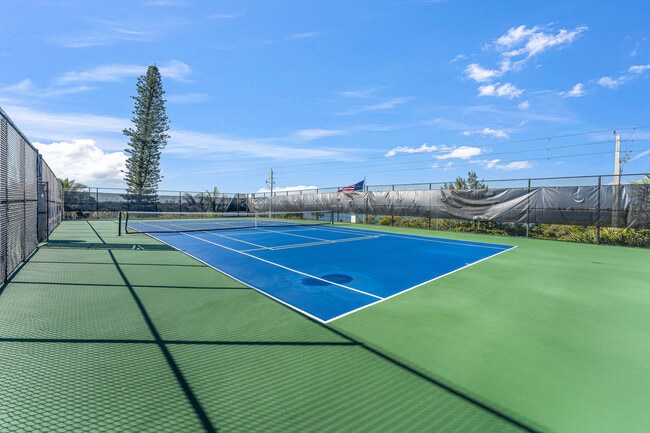 Building Photo - 5420 N Ocean Dr