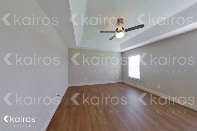 Building Photo - 14310 SW 28th Ave