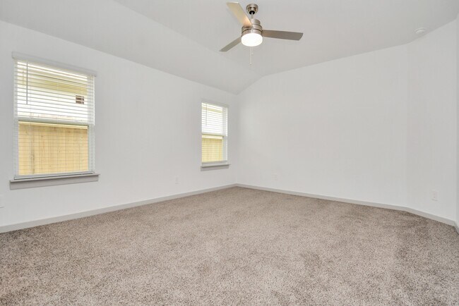 Building Photo - 12814 Heddington Grv Ln