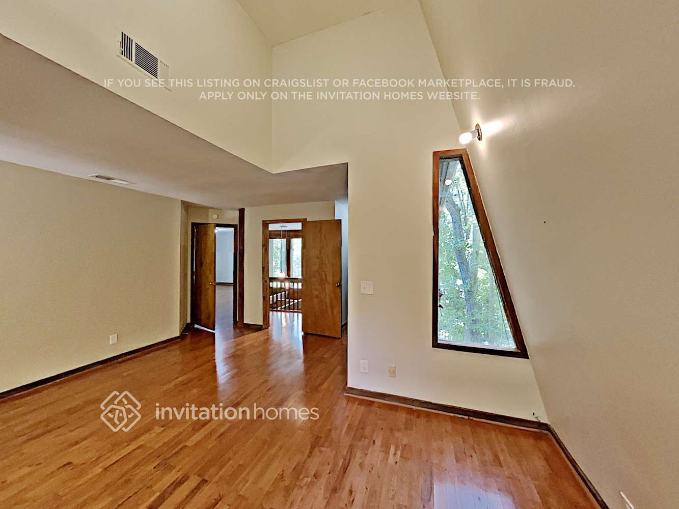 Building Photo - 2955 Pond View Ct