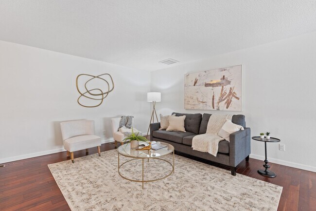Building Photo - Stylish 3BR Beaverton Ranch w/ RV Parking & Hot Tub