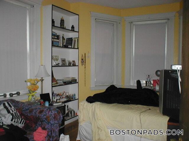 Building Photo - 38 Hemenway St