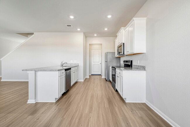 Building Photo - 8209 Burnt Orchid Dr