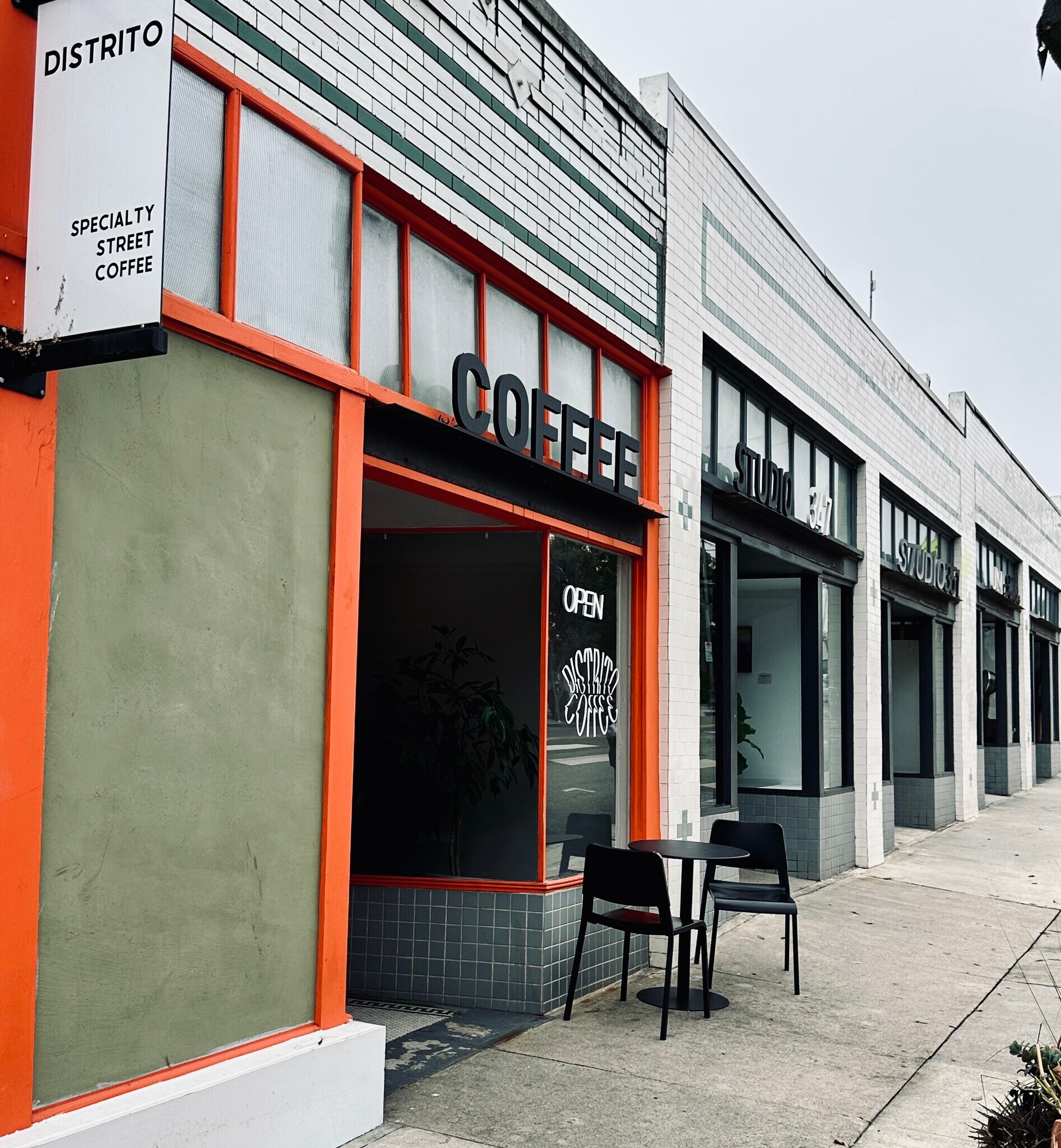 Building Photo - 770 W 2nd St