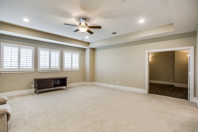 Building Photo - 28344 Rose Ln
