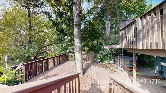 Building Photo - 5017 SW Fairvale Ct
