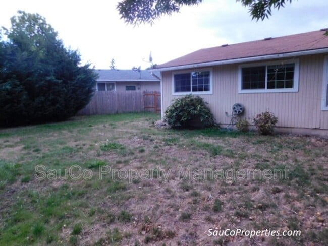 Building Photo - 19739 SW Sandra Ln