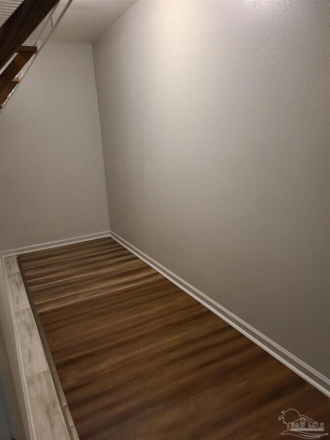 Building Photo - 6970 Klondike Rd