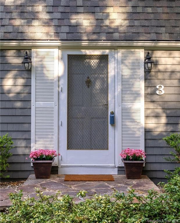 Building Photo - 3 Hilltop Rd