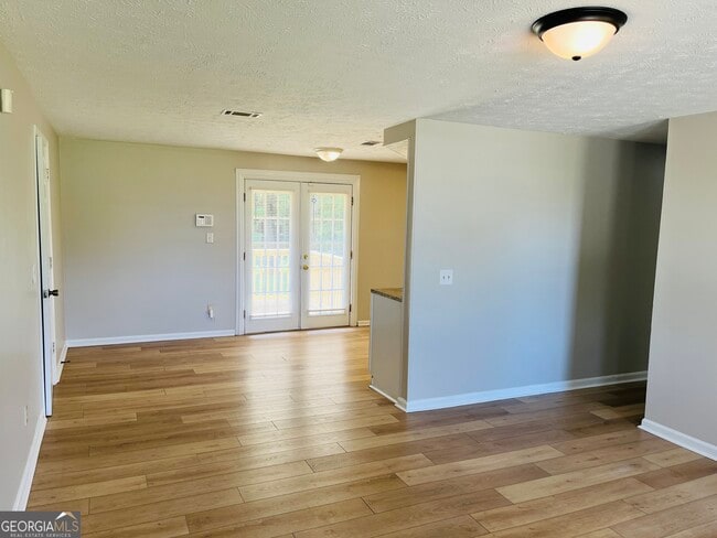 Building Photo - 2270 Pope Rd