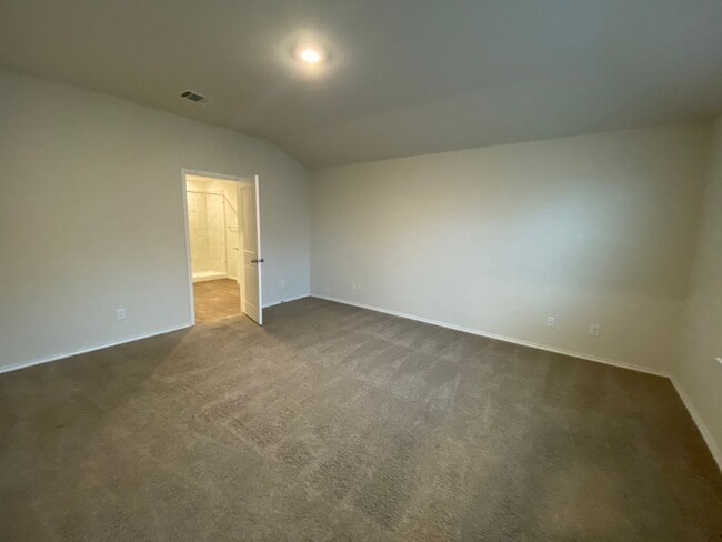 Building Photo - Beautiful 3 bed, 2.5 bath home!