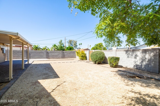 Building Photo - 3809 N 85th Pl