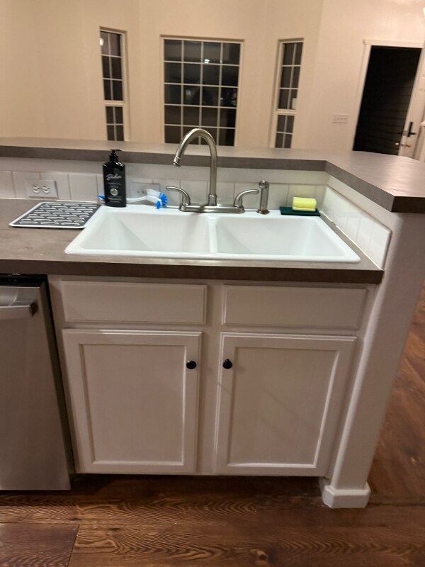 Building Photo - 1319 W Hasket Cir