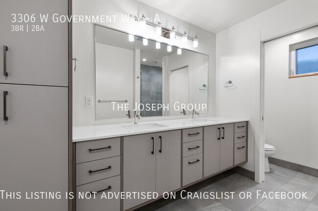 Building Photo - Stunning Magnolia 3 bed w/rooftop deck