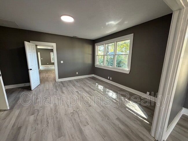 Building Photo - 948 Belvedere Dr