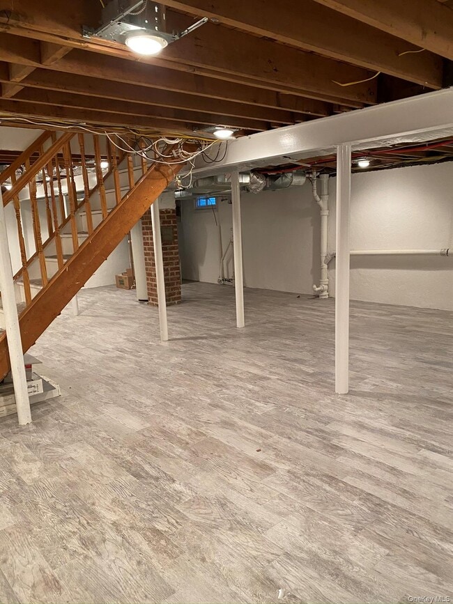 Building Photo - 25 Woodhollow Rd