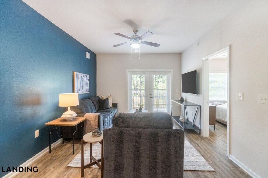 Building Photo - 655 W Mallard Creek Church Rd