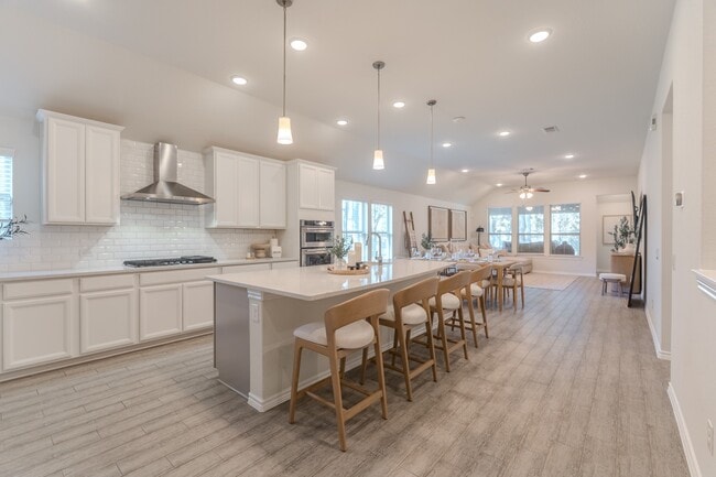 Building Photo - 130 Pioneer Canyon Pl