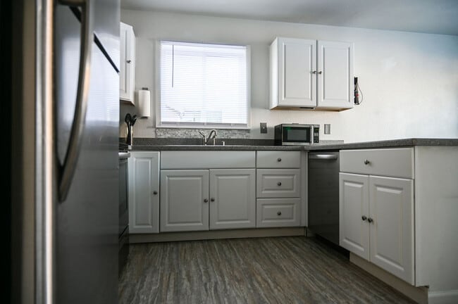 Building Photo - Little Dipper Avenue