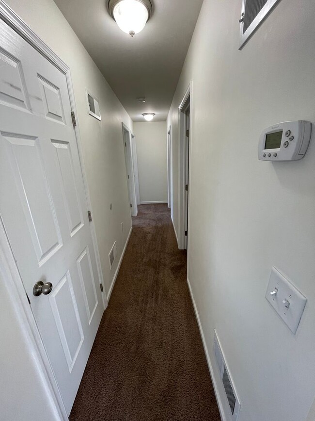 Building Photo - 3 Bedroom 3 Bath House In Mount Wolf