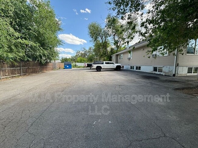 Building Photo - 1379 W 900 S