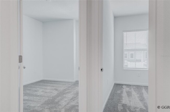 Building Photo - 3290 Laurent Lp