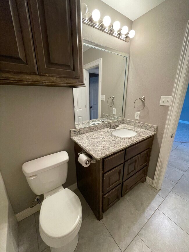 Building Photo - 6122 Stoney Brook Dr