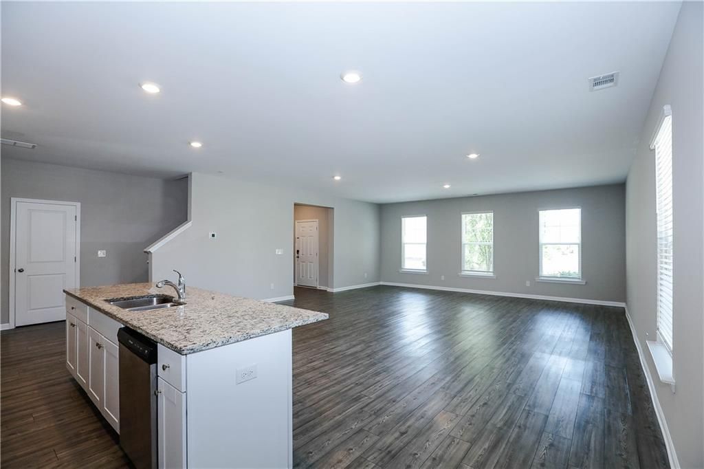 Building Photo - 4355 Magpie Dr