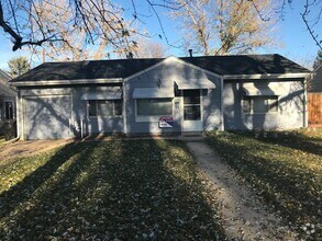 Building Photo - 2BR/1BA in University Hills with Huge Yard...
