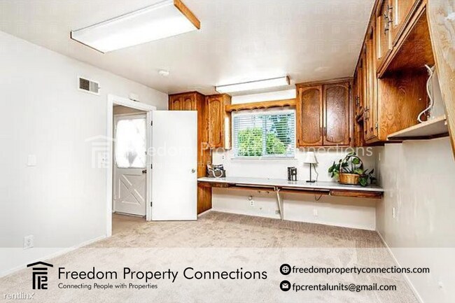 Building Photo - 3 br, 1 bath House - 1176 Pino Solo Drive ...