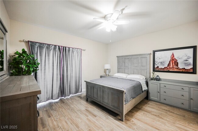 Building Photo - 833 Aspen Peak Loop
