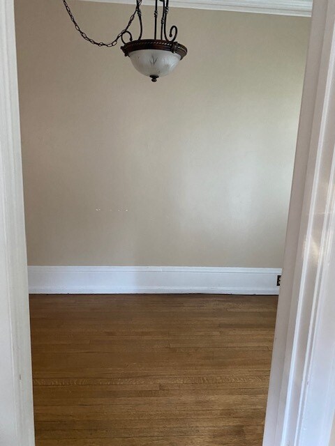 Building Photo - Gorgeous 2 bedroom, 1 bath apartment in Shields Mansion in the historic Old North End
