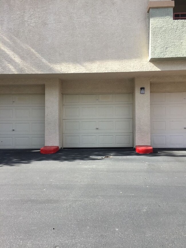 Building Photo - 7123 S Durango Dr