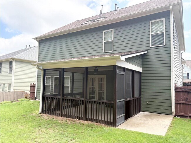 Building Photo - 204 Providence Ln