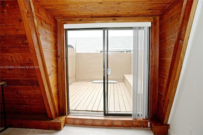 Building Photo - 8311 SW 157th Ave