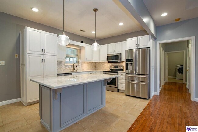 Building Photo - 45 Crosslin Ct