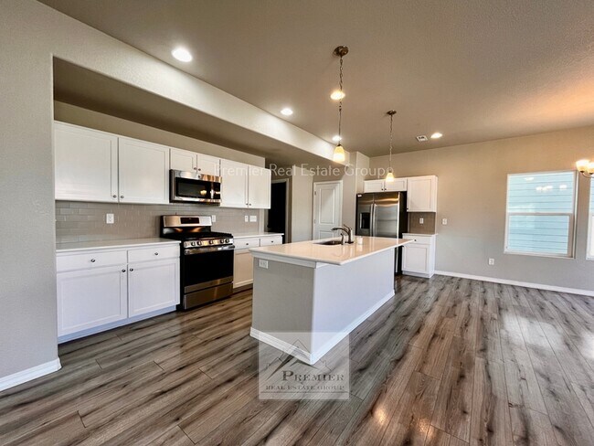 Building Photo - 4280 Samaritan Lp