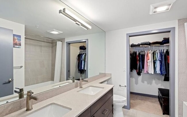 Building Photo - New New New Beautiful Totem Lake/Kirkland Condo for Rent!