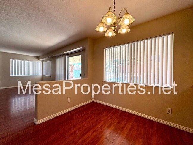 Building Photo - 14383 La Crescenta Ave