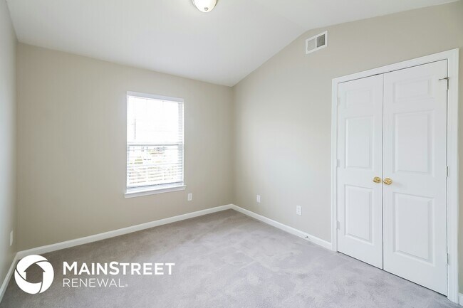 Building Photo - 330 Coral Cir