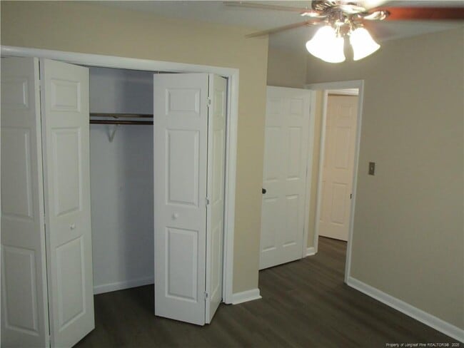 Building Photo - 2120 Lothbury Dr
