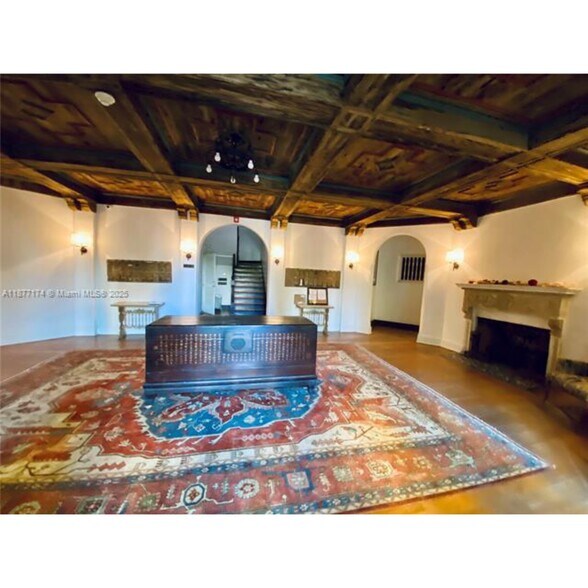 Building Photo - 3224 Biscayne Blvd