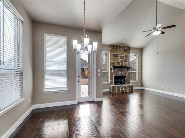 Building Photo - 4514 Periwinkle Dr