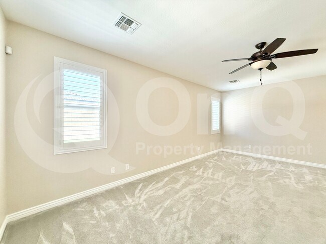 Building Photo - 4010 E Expedition Way