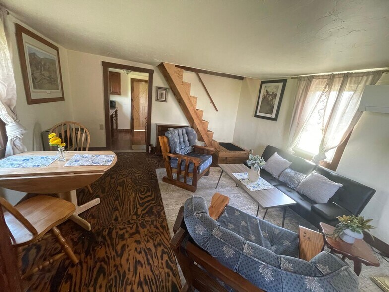 Building Photo - 350 Hilltown Rd